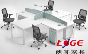 好的辦公桌椅廠家如何選擇？